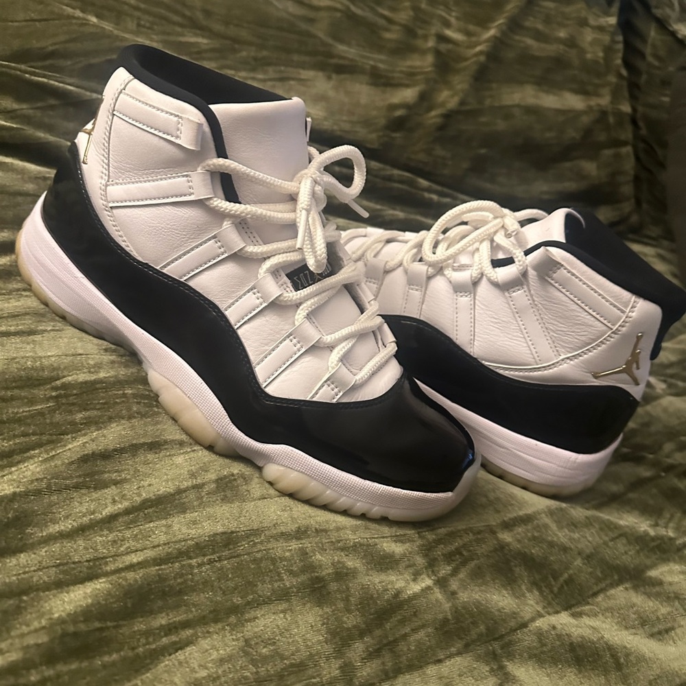 Air Jordan retro 11 DMP gratitude size 9.5